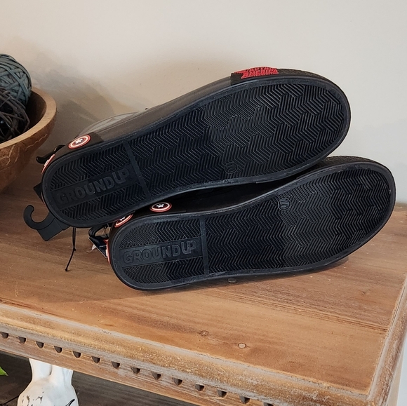 👟 Captain America High-Top Sneakers – Size 10 – Marvel Avengers – New with Tags - Picture 12 of 14